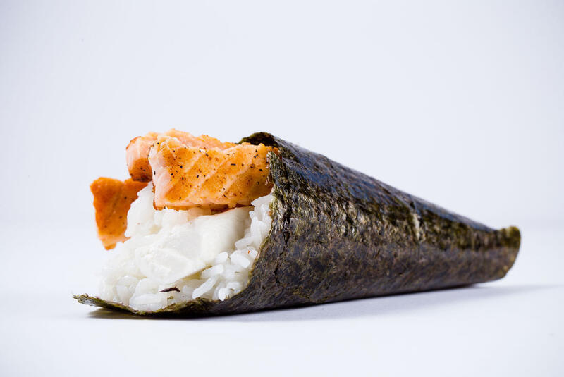 Hand Roll Light Grilled Salmon (with Yuzu Sauce) Raw
