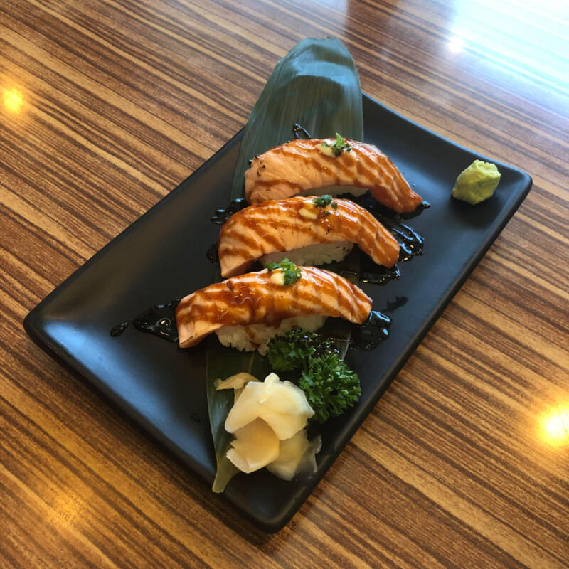Sushi Light Grilled Salmon ( with Yuzu Sauce) Raw