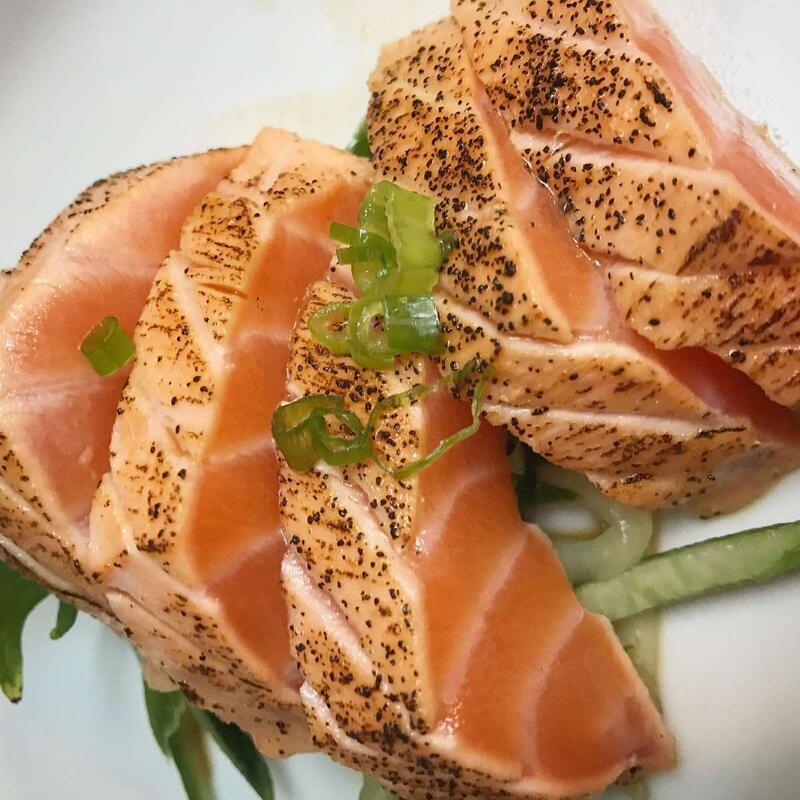 Sashimi Light Grilled Salmon (with Yuzu Sauce) Raw